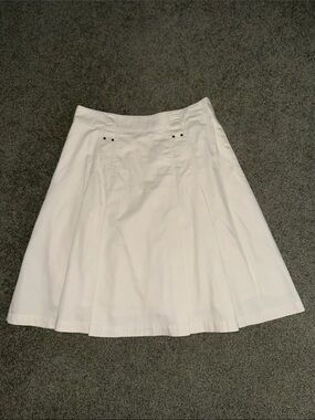 Jones New York Signature White A-Line Pleated Skirt Size 8